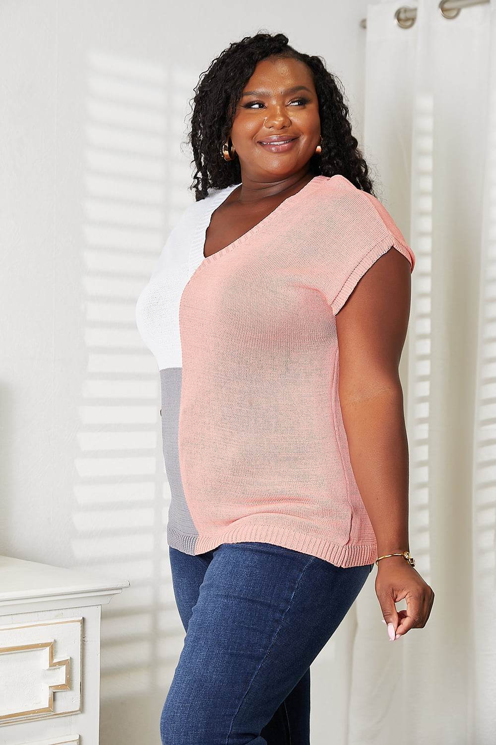 Color Block V-Neck Knit Top - Purcell's Clothing Company