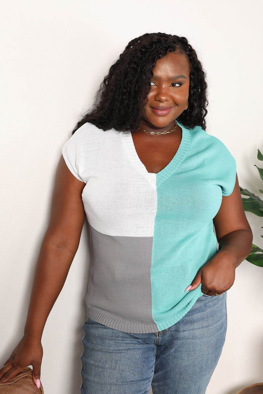 Color Block V-Neck Knit Top - Purcell's Clothing Company